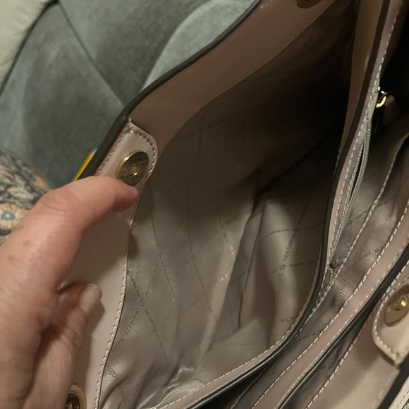 Bags - Picture 10 of 10